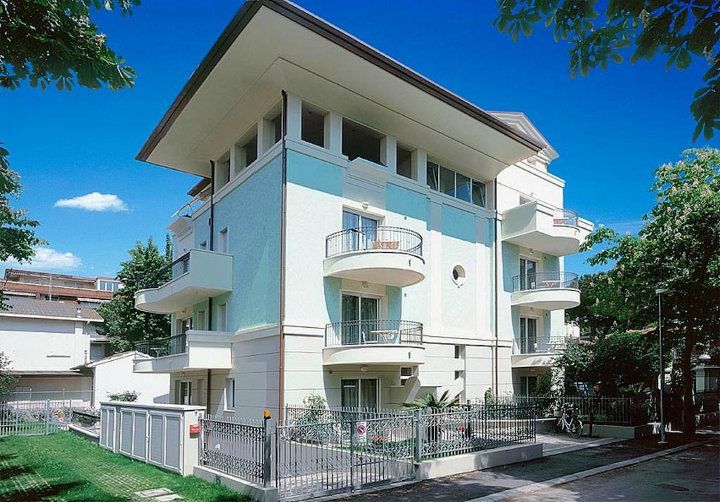 Residence Hamilton Риччоне Екстер'єр фото