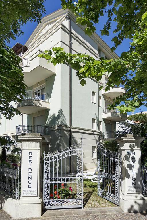 Residence Hamilton Риччоне Екстер'єр фото